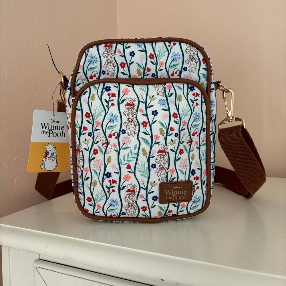 Disney Winnie the Pooh Floral Pattern Bag